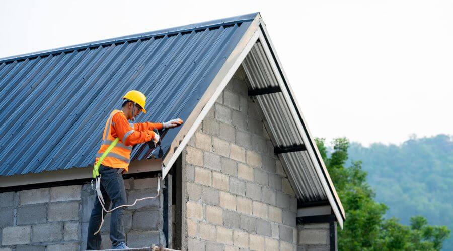 Professional metal roof installation in Willoughby, OH